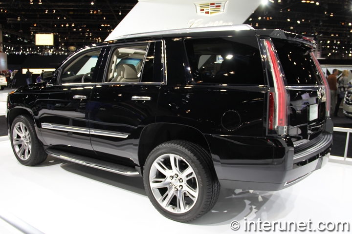 2015-Cadillac-Escalade-rear-side-view