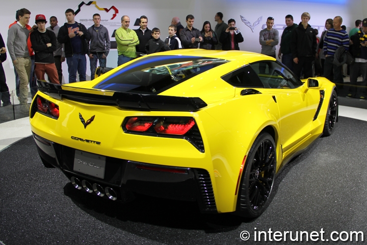 2015 Chevrolet Corvette Z06 2015-Chevrolet-Corvette-Z06
