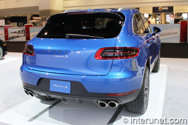 2015 Porsche Macan 2015-Porsche-Macan-rear-view