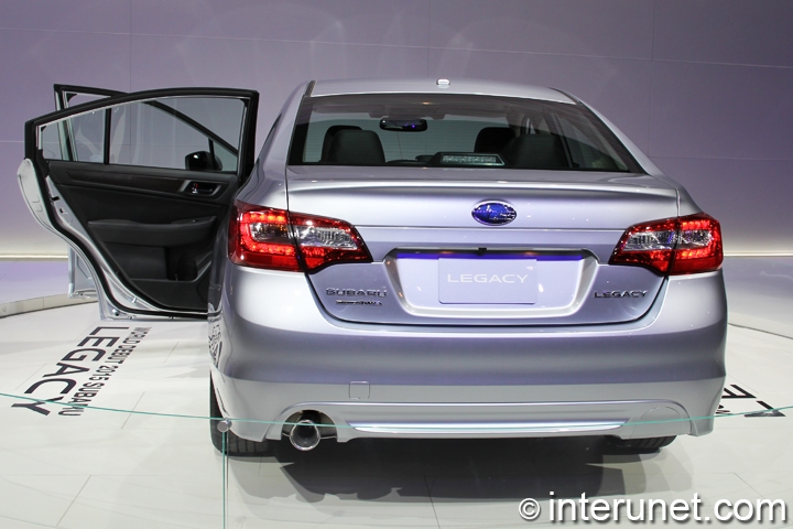 2015 Subaru Legacy 2015-Subaru-Legacy-rear-view