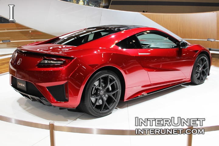 2016 Acura NSX 2016-Acura-NSX-side-view