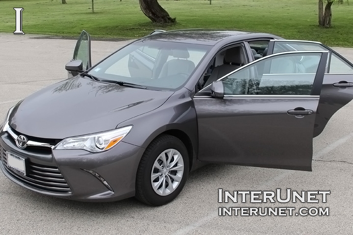 2016 Toyota Camry 2016-Toyota-Camry-doors