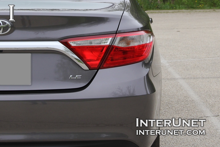 2016 Toyota Camry 2016-Toyota-Camry-rear-bumper