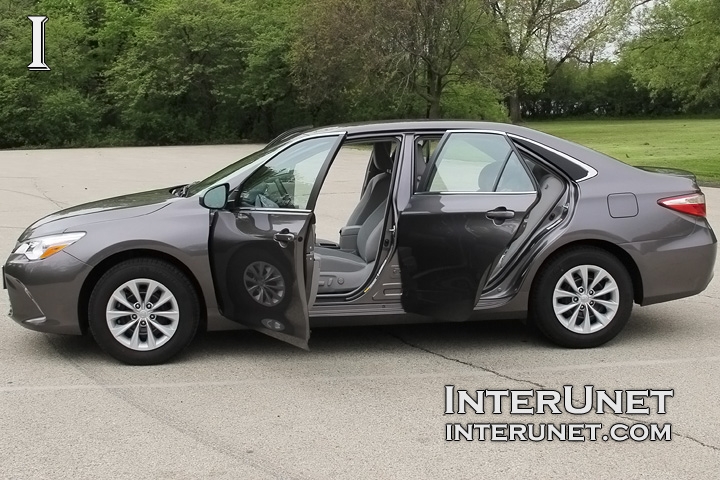 2016 Toyota Camry 2016-Toyota-Camry-driver-passenger-doors-opened