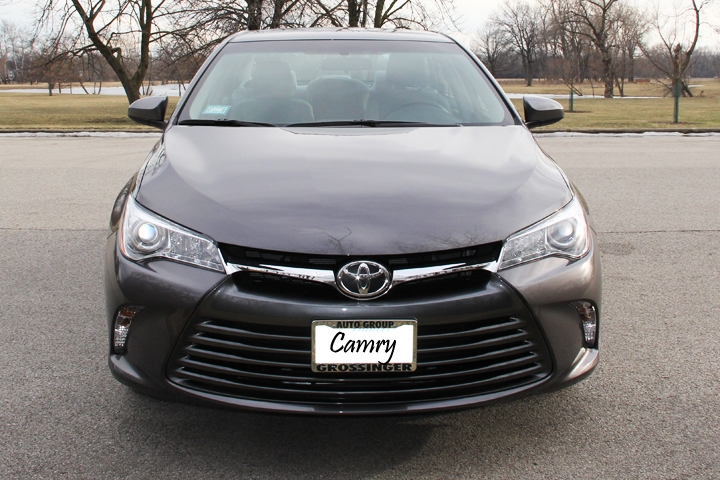 2016 Toyota Camry 2016-Toyota-Camry-front