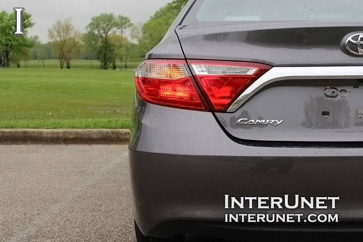 2016 Toyota Camry 2016-Toyota-Camry-rear-left-lights