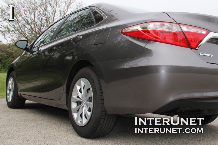 2016 Toyota Camry 2016-Toyota-Camry-under-car