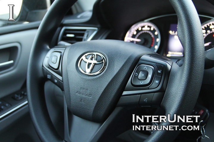 steering wheel 2016-Toyota-Camry-steering-wheel-with-controls