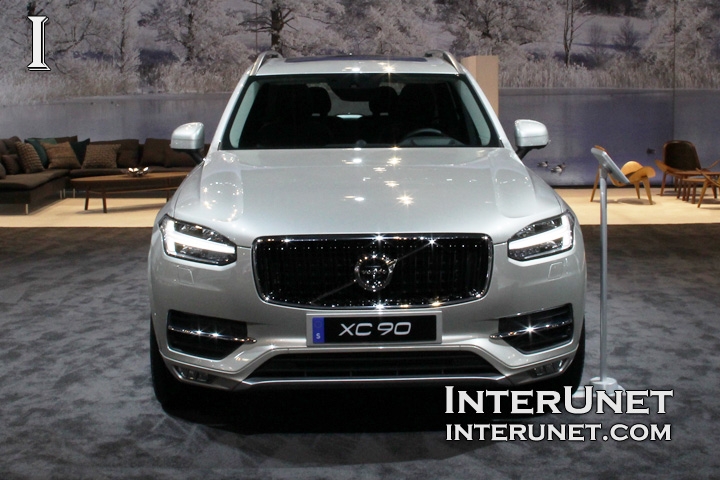 2016-Volvo-XC90-front