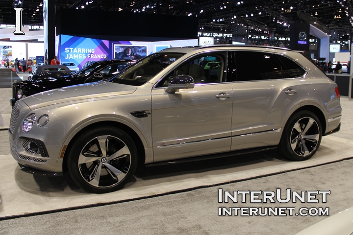 2017 Bentley Bentayga 2017-Bentley-Bentayga-side