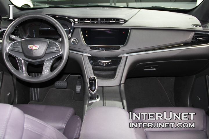 2017 Cadillac XT5 AWD 2017-Cadillac-XT5-AWD-interior