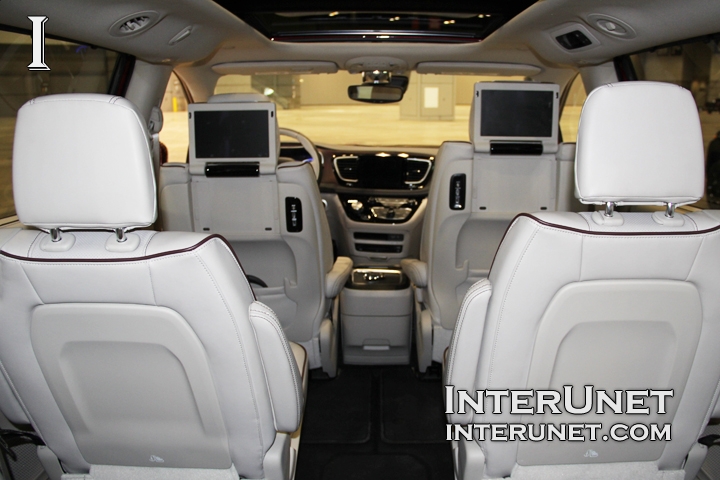 2017 Chrysler Pacifica Limited 2017-Chrysler-Pacifica-Limited-interior