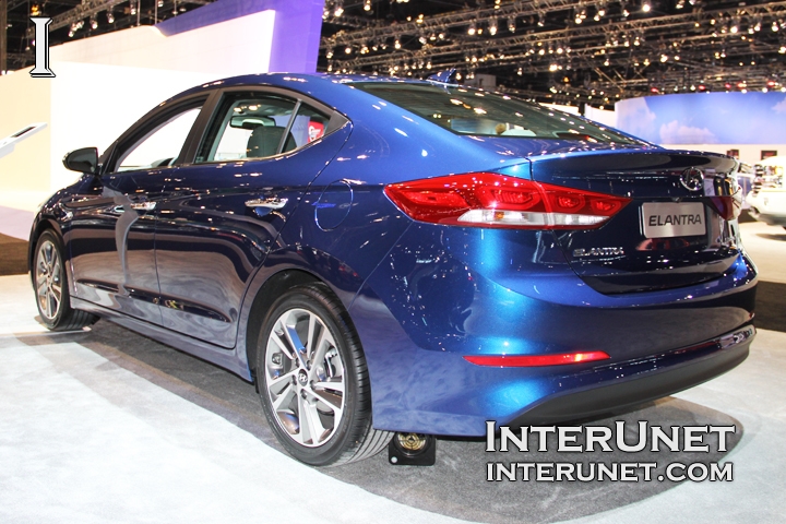 2017 Hyundai Elantra 2017-Hyundai-Elantra-Limited-rear-side