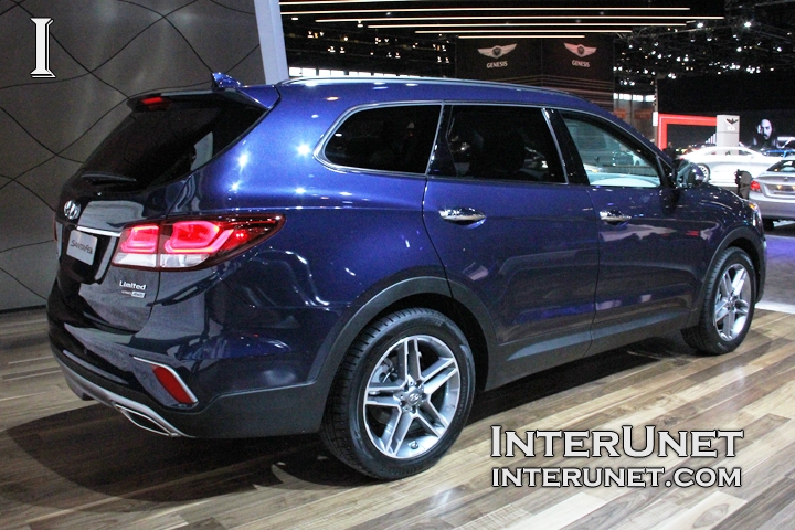 2017 Hyundai Santa Fe 2017-Hyundai-Santa-Fe-Limited-AWD-rear-side