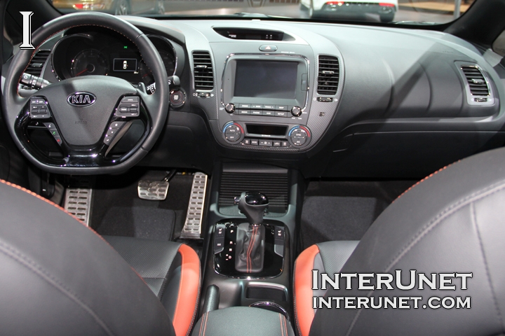 2017-Kia-Forte5-SX-T-GDI-interior