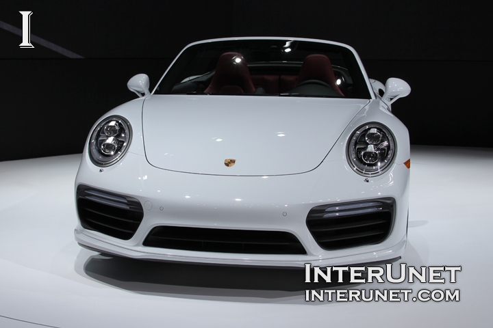 2017 Porsche 911 Turbo S 2017-Porsche-911-Turbo-S-front