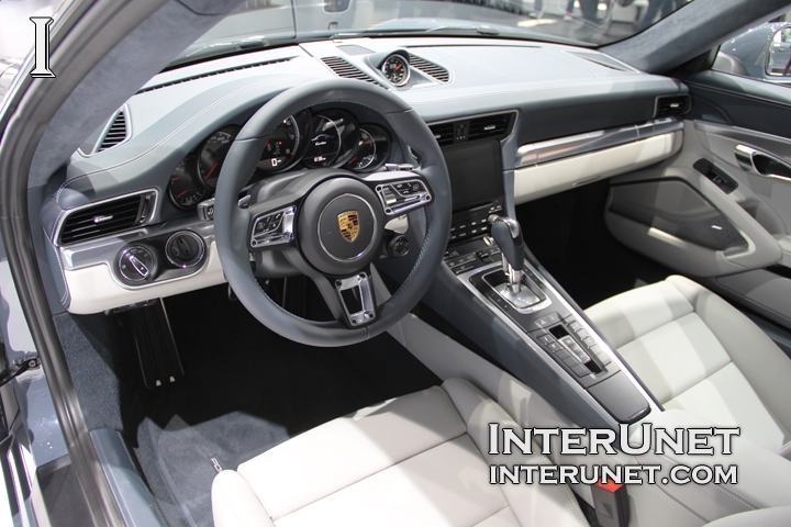 2017 Porsche 911 Turbo 2017-Porsche-911-Turbo-interior