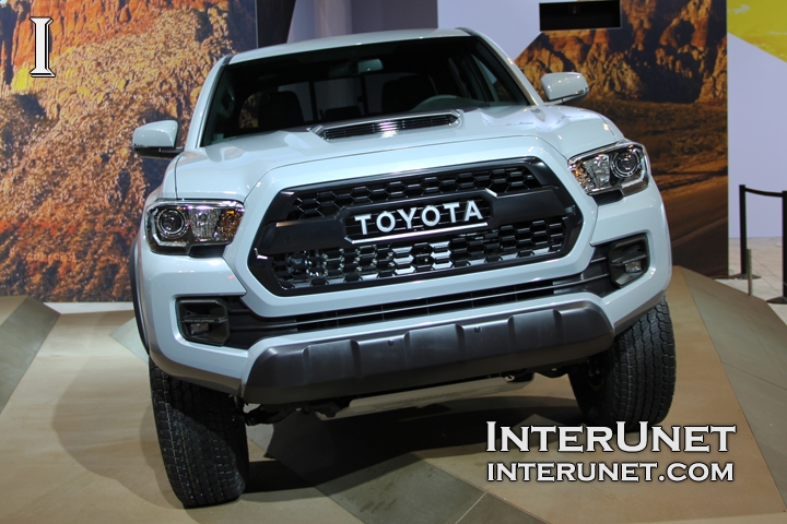 2017 Toyota Tacoma TRD-Pro 2017-Toyota-Tacoma-TRD-Pro-front