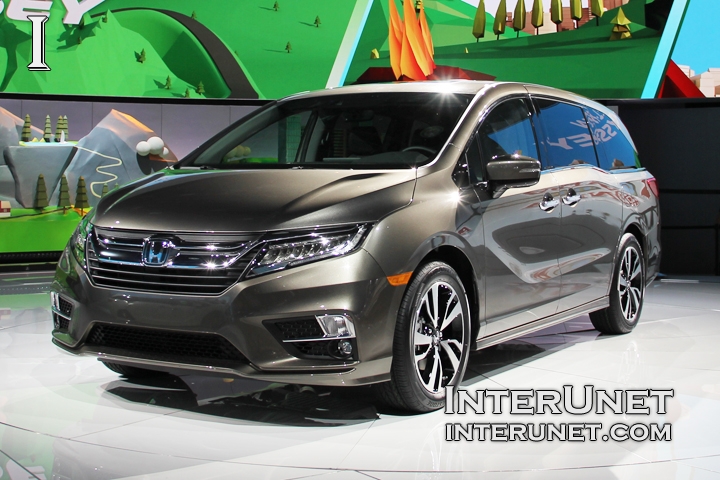 2018 Honda Odyssey 2018-Honda-Odyssey-front-side