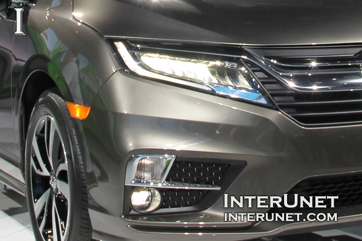 2018 Honda Odyssey 2018-Honda-Odyssey-lights-front