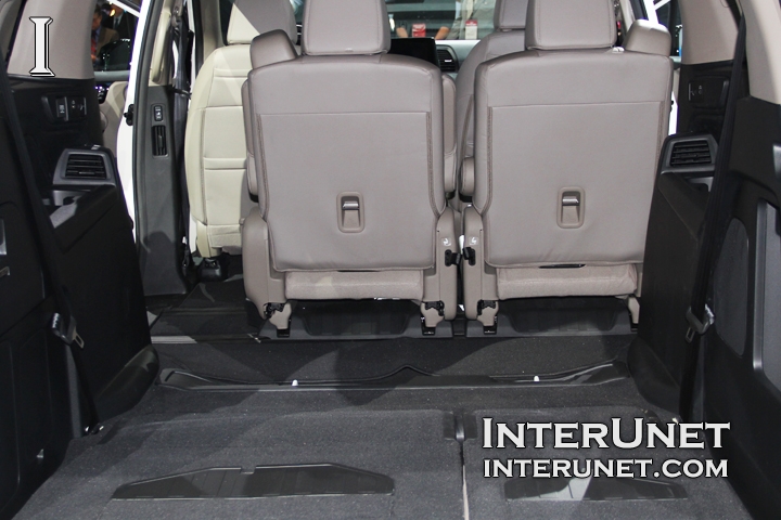 2018 Honda Odyssey 2018-Honda-Odyssey-seats-rear