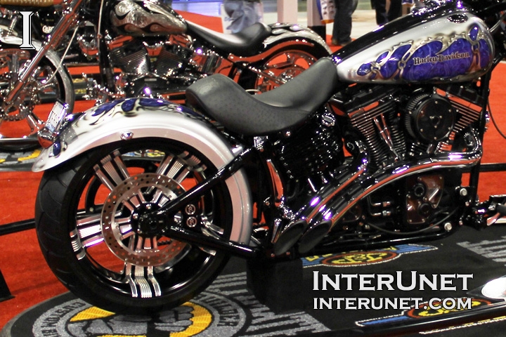 modified Harley-Davidson 2010-Harley-Davidson-custom