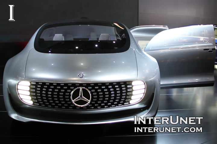  Mercedes-Benz F 015 front view