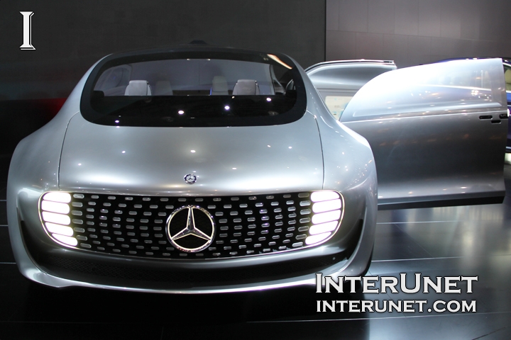 Mercedes-Benz F 015 Mercedes-Benz F 015 front view