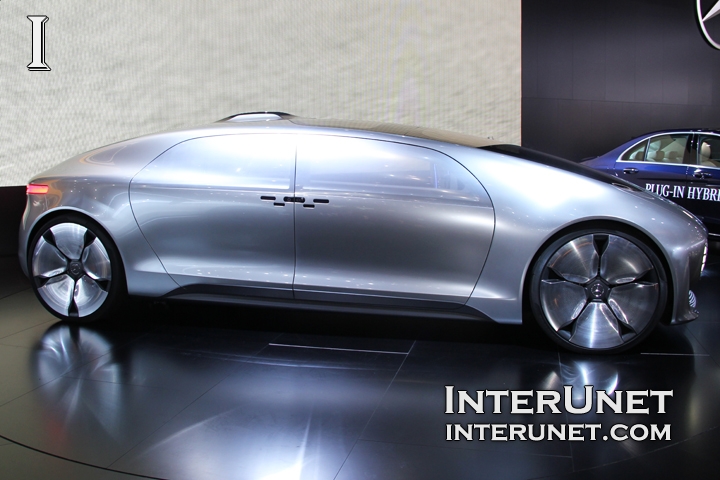 Mercedes-Benz F 015 concept Mercedes-Benz F 015 side