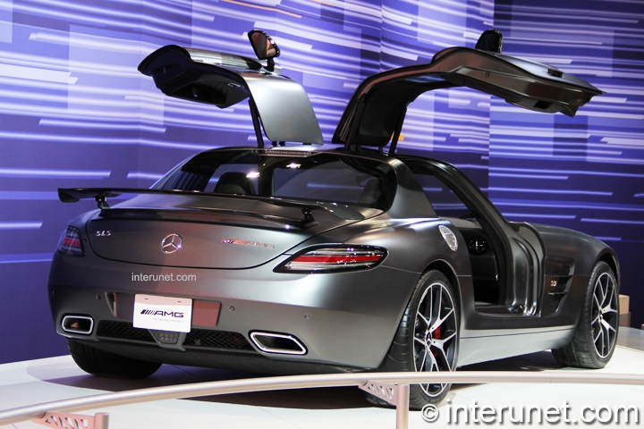 Mercedes-Benz SLS AMG GT Mercedes-Benz-SLS-AMG-GT-rear-view