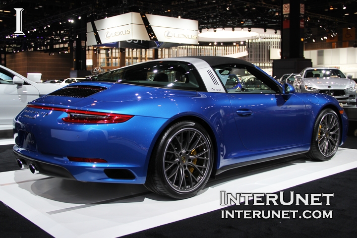 2017 Porsche 911 Targa 4S 2017-Porsche-911-Targa-4S-rear-side