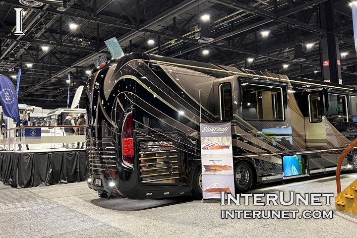 RV 2024 RV Chicago Boat Show