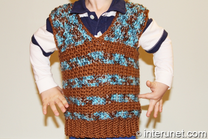 sweater-vest-crochet-pattern