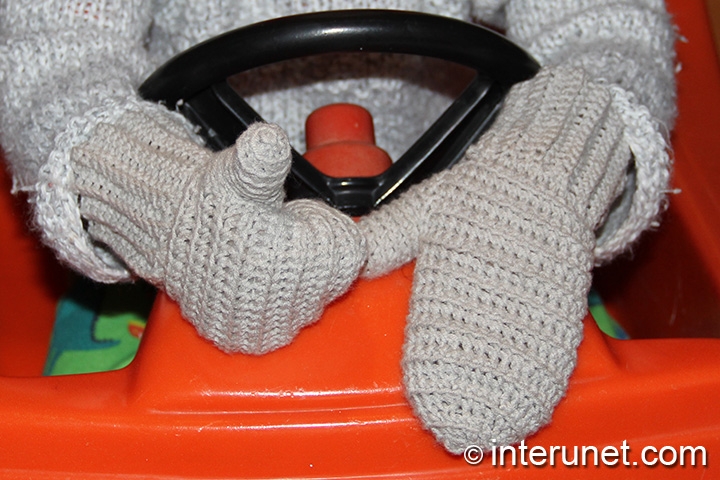 kids' mittens crochet-kids'-mittens