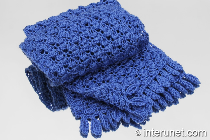women's scarf crochet-blue-scarf