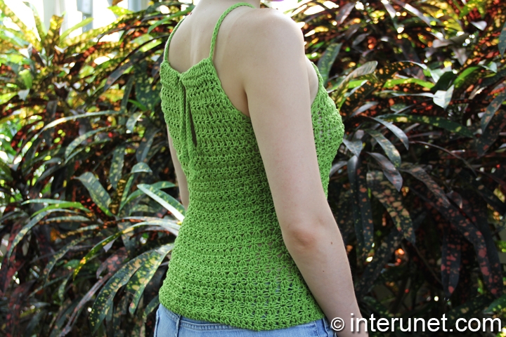 women's summer top green-summer-blouse-crochet-pattern