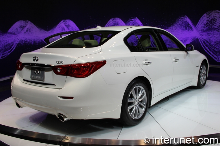 Infiniti Q50 Hybrid infiniti-Q50-hybrid-rear-side-view