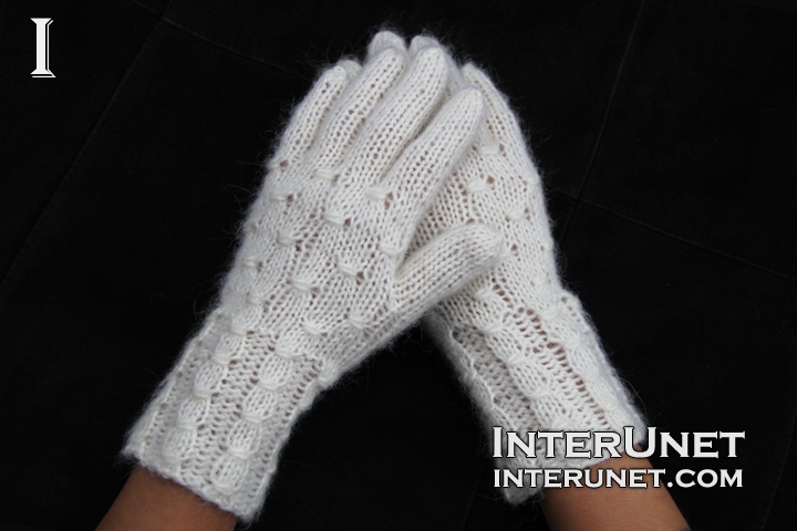 knitted-gloves-with-fingers
