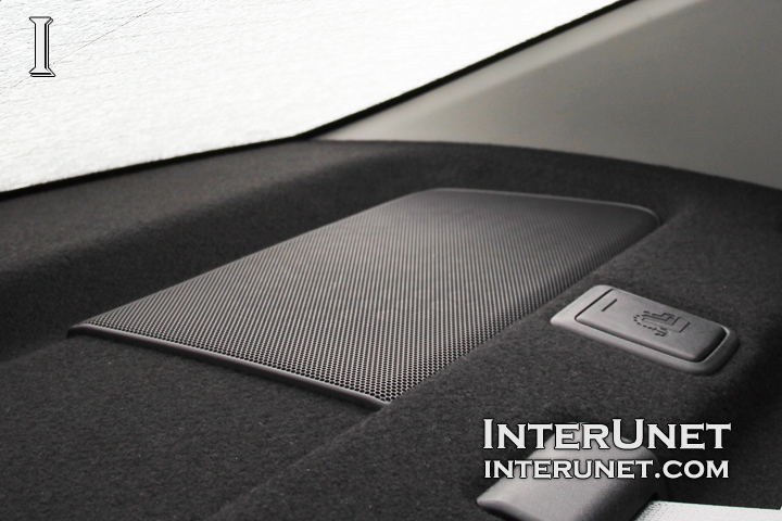 Rear Speaker rear-speaker