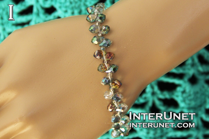 Bracelet wearing-bracelet
