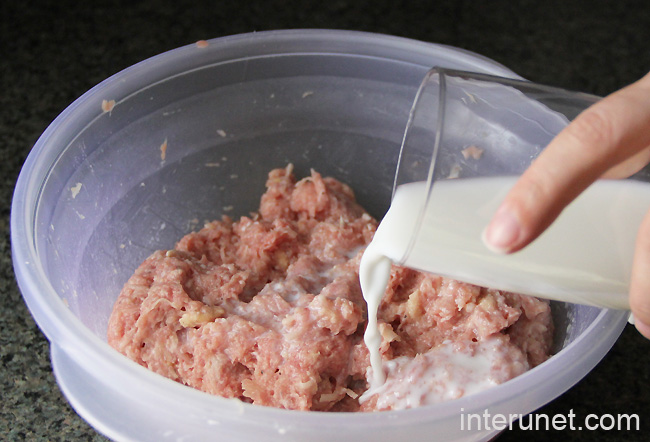 pouring-milk-to-mixed-ingredients